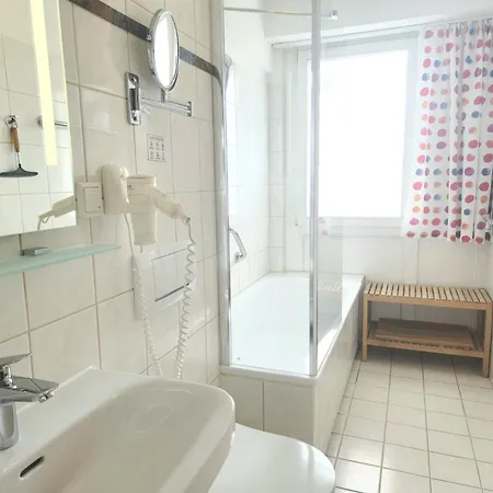 Mit Badewanne In * Sellin (Rugen)